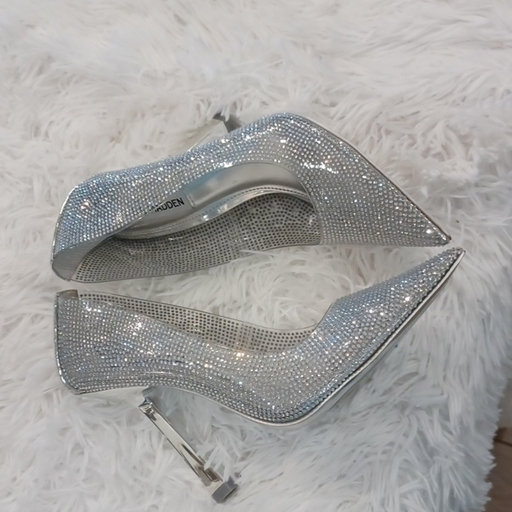 Steve Madden Martina-R Rhinestone Embellished Stiletto Pumps Silver SZ 7 NEW - Picture 4 of 11